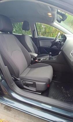 Seat Leon cena 51900 przebieg: 152310, rok produkcji 2019 z Wrocław małe 379